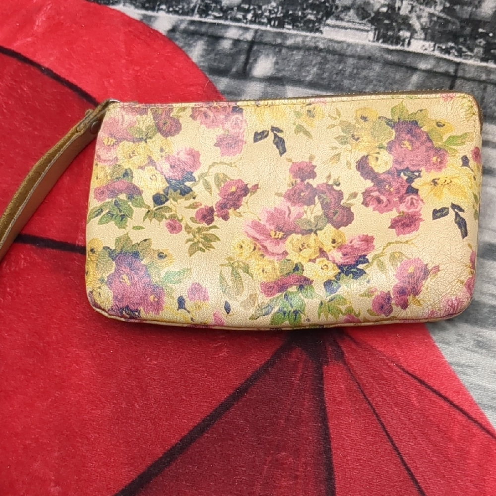 Patricia Nash Cassini antique rose wristlet